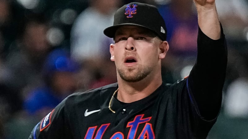 Sources: Mets deal reliever Minter to Twins ahead of trade deadline
