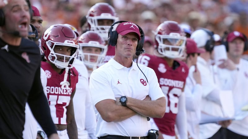 ‘If they’re not starting, they’re leaving’: Inside College football’s backup QB talent drain