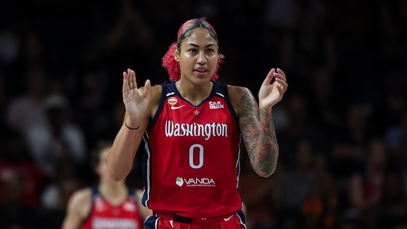 Austin, Iraifen lift Mystics over Sky