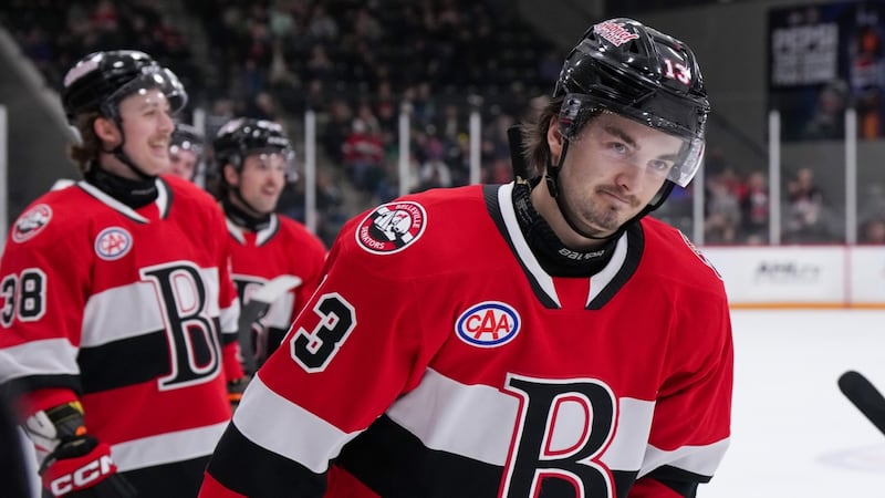 Senators sign F Bourgault to one-year, two-way deal, avoiding arbitration