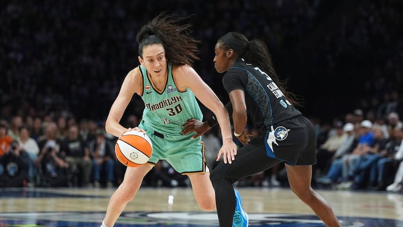 Liberty beat Lynx as Stewart posts 24 points, 10 rebounds