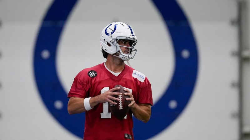 Colts QB Jones takes another significant step in his way back from torn Achilles tendon