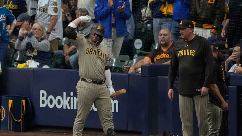 Brewers escape Padres in Game 1 after wild roof-aided out in ninth