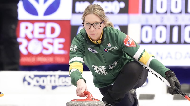 Scharf steals two in 10th for win over Skrlik at Scotties Tournament of Hearts