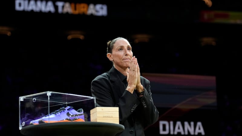 Taurasi inducted into Mercury Ring of Honor as franchise celebrates 20 years of excellence