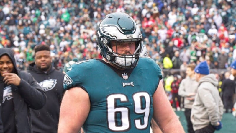 Eagles placing LG Dickerson (knee) on injured reserve