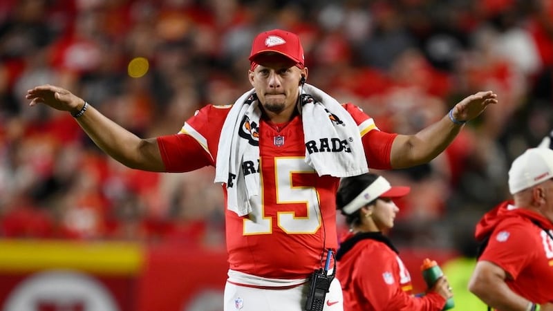 Chiefs QB Mahomes appears on track to start Week 1 against Broncos