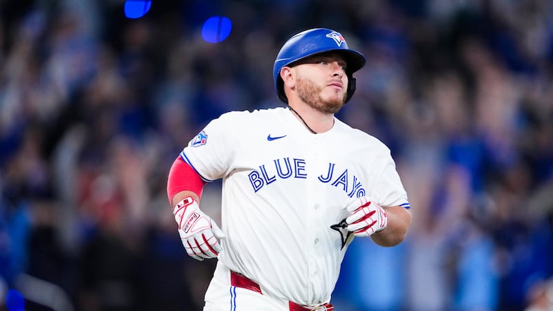 Blue Jays transfer Kirk to 60-day IL, Voth selected to MLB roster