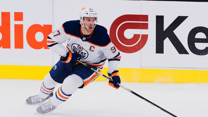 McDavid has two goals, five points in Oilers’ romp over Mammoth