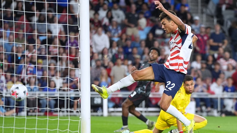 Injured Ellis scores, USA blanks Canada in men’s soccer friendly
