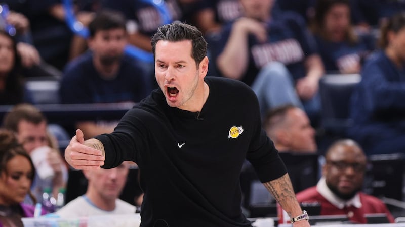 Lakers' Redick rips officiating; Reaves feels 'disrespected'