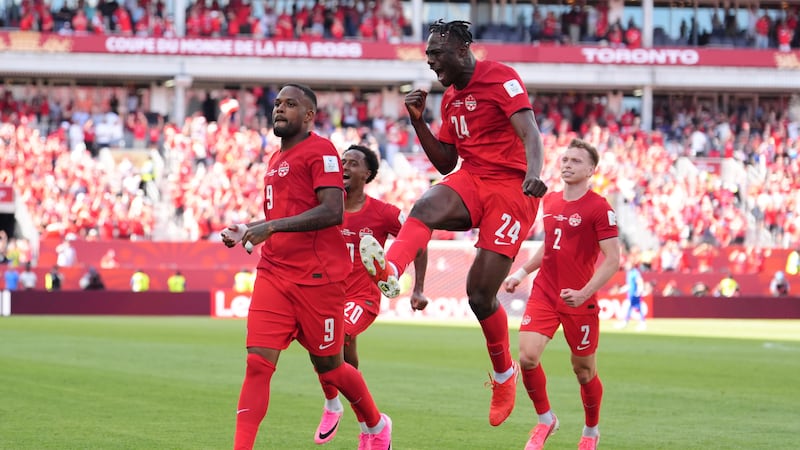 Larin scores in 78th minute to rally Canada to draw with Bosnia-Herzegovina in World Cup opener