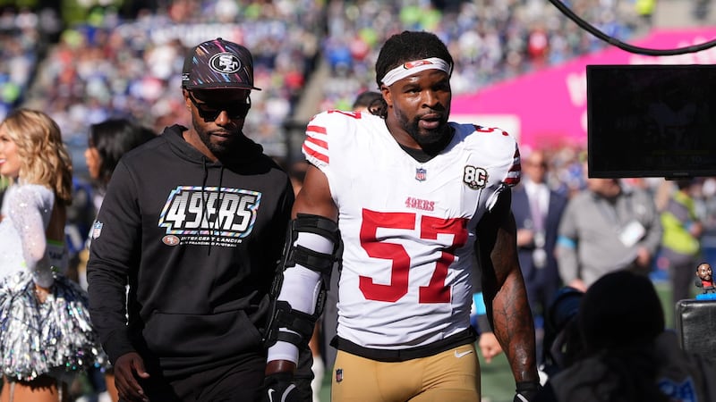 49ers LB Greenlaw ejected after head-butting a Seahawks player