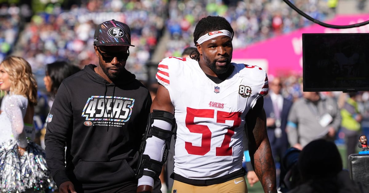 8. 49ers' Greenlaw Ejected for Head-Butting Opponent