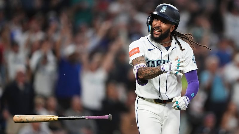 Crawford hits go-ahead HR as Mariners rally from 4 runs down, beat Braves