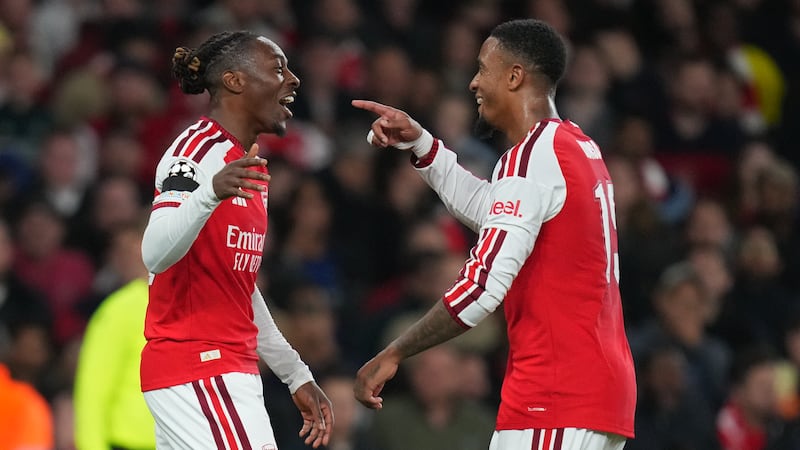 Arsenal score three goals in seven minutes in classy finish against Lille