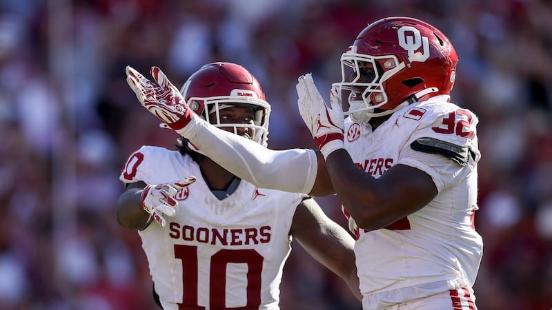 Chiefs' edge rusher R Mason Thomas: Why "R" doesn't stand for anything