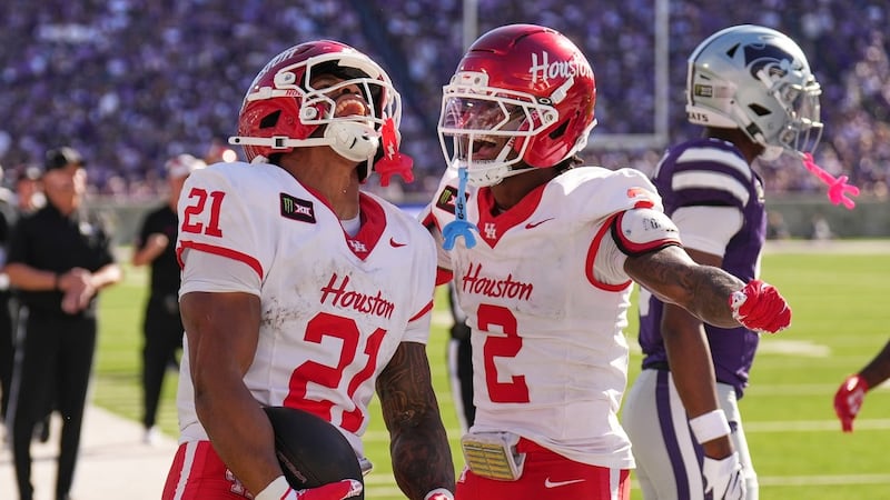 Weigman throws 4 TD passes to Overmyer in No. 22 Houston’s win over Kansas State
