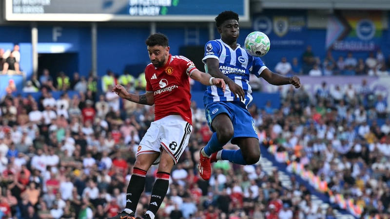 Fernandes, Shaw win player votes as best in English soccer last season