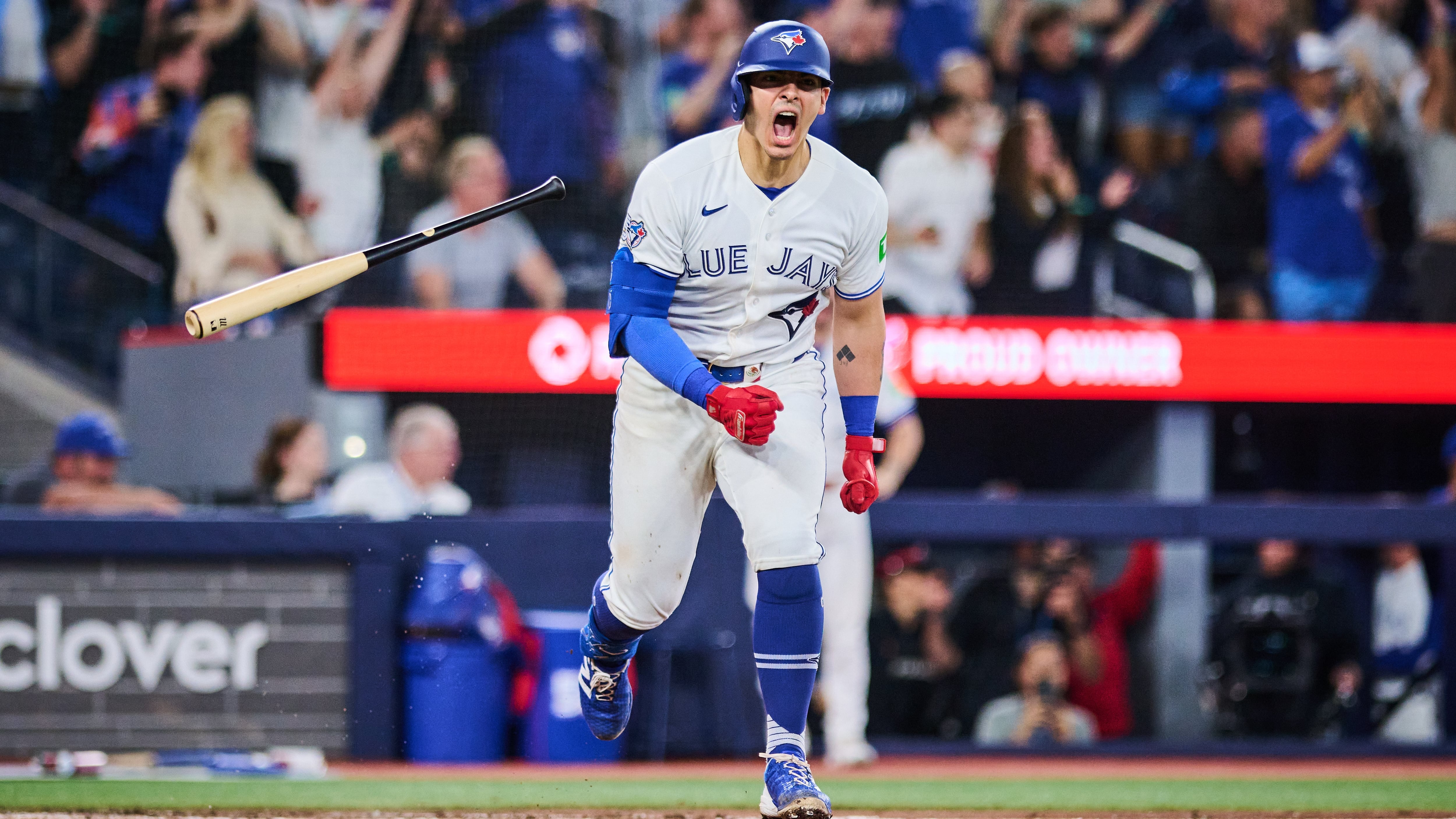 Brandon Valenzuela has winning hit as Toronto Blue Jays score twice off  Jhoan Duran in 9th, beat Philadelphia Phillies 3-2