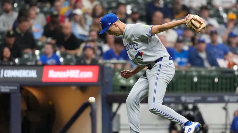 Brewers snap six-game skid by beating Blue Jays with bizarre rally in eighth