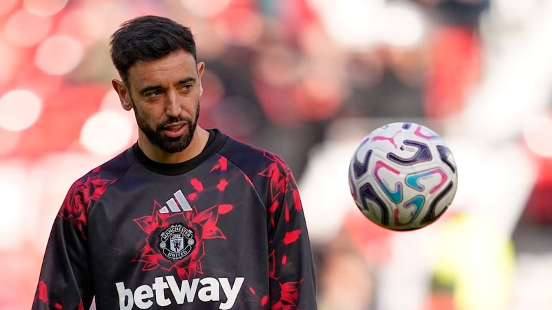 Fernandes benched then backed: Carrick’s captain call amid Man United crisis