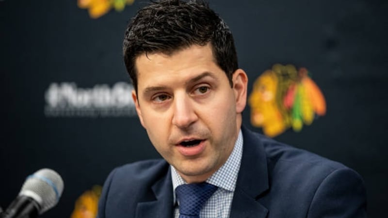 Blackhawks extend general manager Davidson’s contract