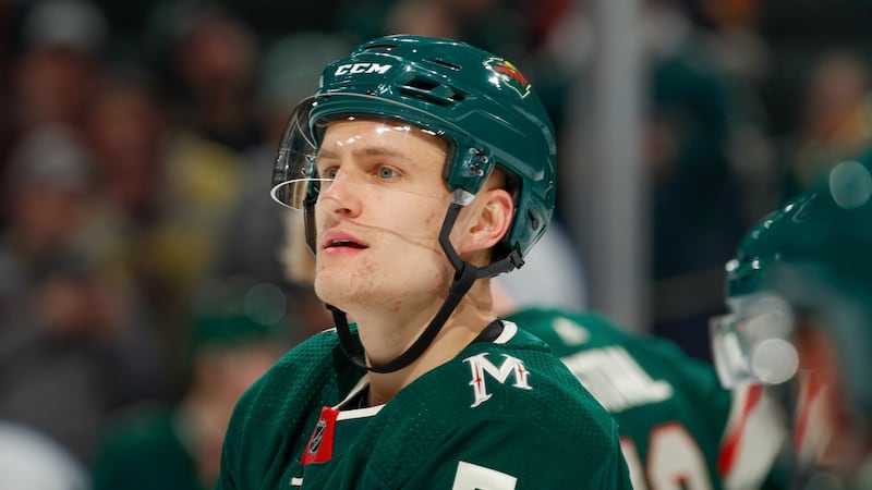 Wild’s Sturm sent to hospital for exam after puck strikes head, reminding team of Faber’s injury