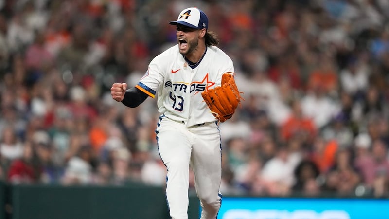 Reports: Brewers acquiring pitcher McCullers from Astros