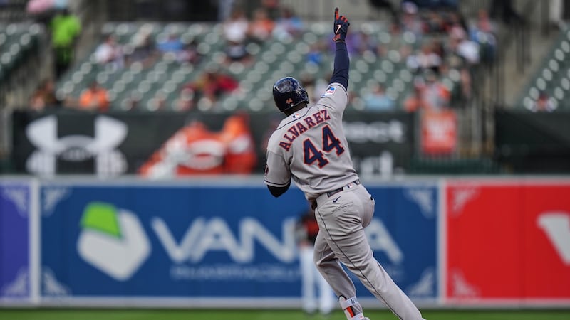 Astros' Alvarez ends April with 12th HR to tie for MLB lead