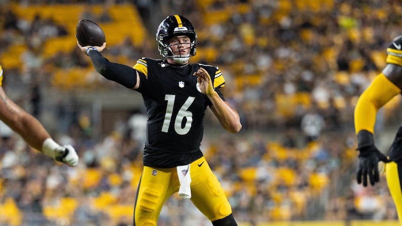 Steelers keep QBs Rudolph, Howard, Allar on roster behind Rodgers