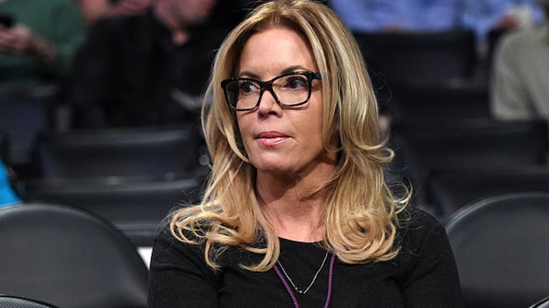 Buss asks court to block siblings’ vote to sell Lakers shares