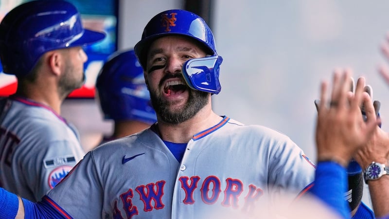 Torrens hits three-run homer, drives in four to lead Mets past Guardians
