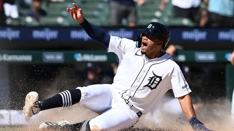 McGonigle’s single in ninth rallies Tigers to win over Mariners