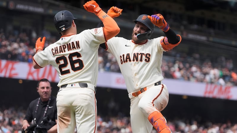 Roupp’s stellar pitching, Schmitt’s 3-run homer propel Giants to win over Marlins