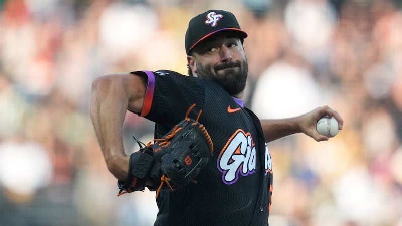 Ray limits Athletics in eight innings of work as Giants win
