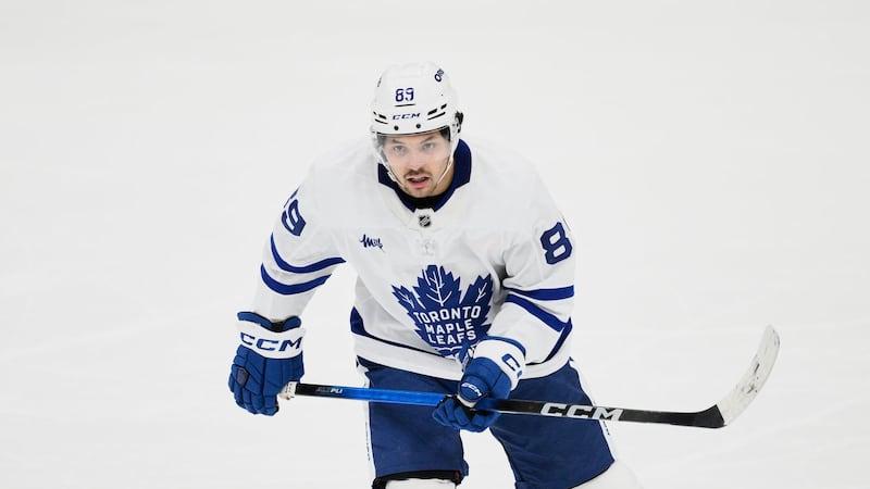 Robertson, Penguins avoid arbitration with two-year deal