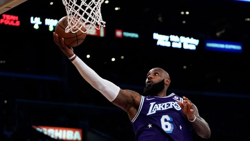 Welcome to Philadelphia, LeBron: Eagles’ Hurts, Barkley believe James is great for city sports