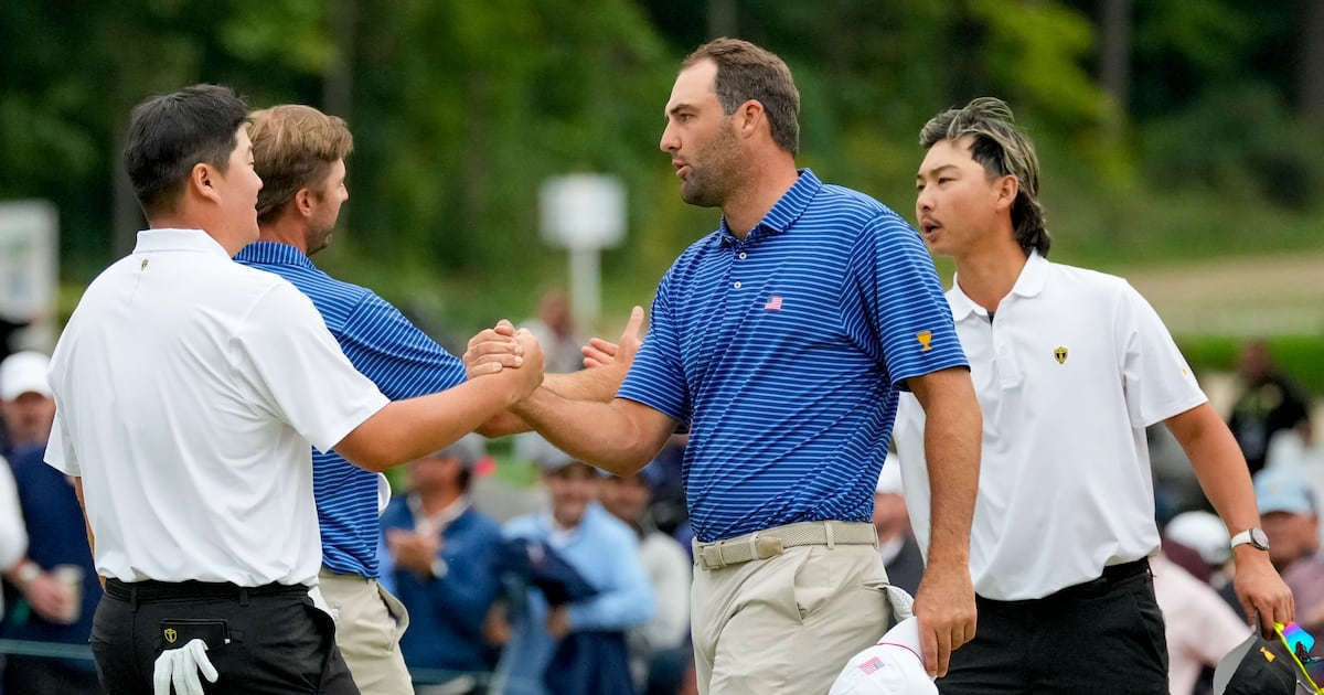 Scheffler, Burns finally win together to stake Americans to early lead in Presidents Cup