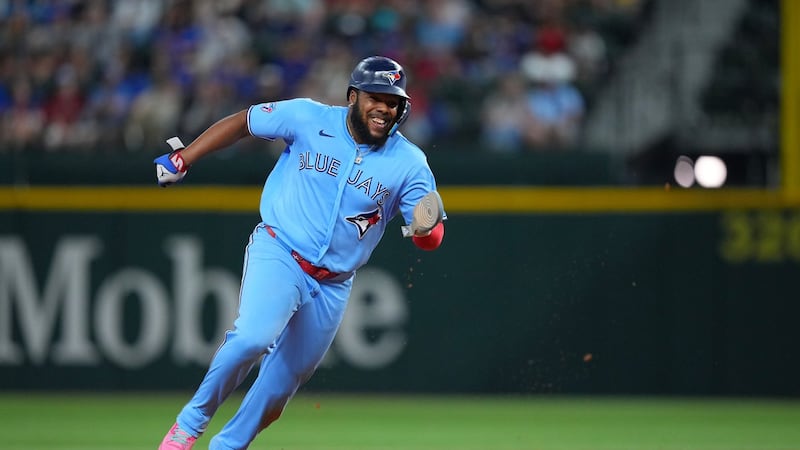 Blue Jays 1B Guerrero Jr. exits early at Texas with left lower back tightness