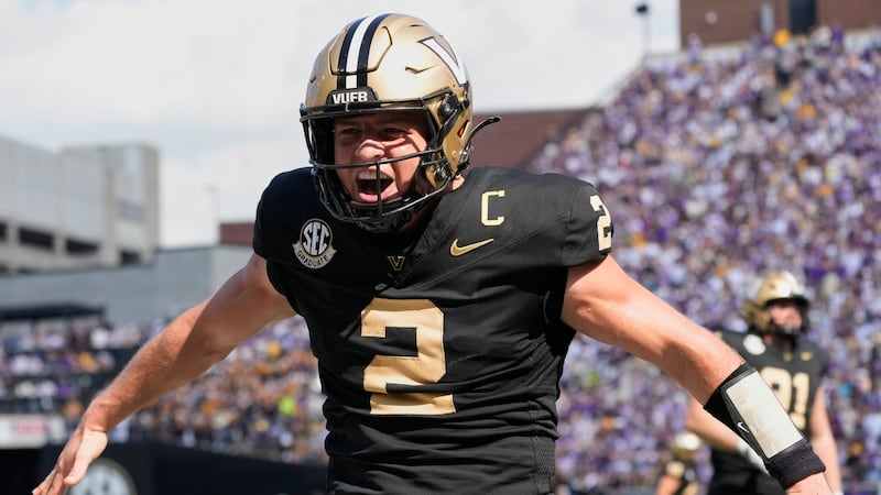 Ravens sign undrafted QBs Pavia, Fagnano before minicamp