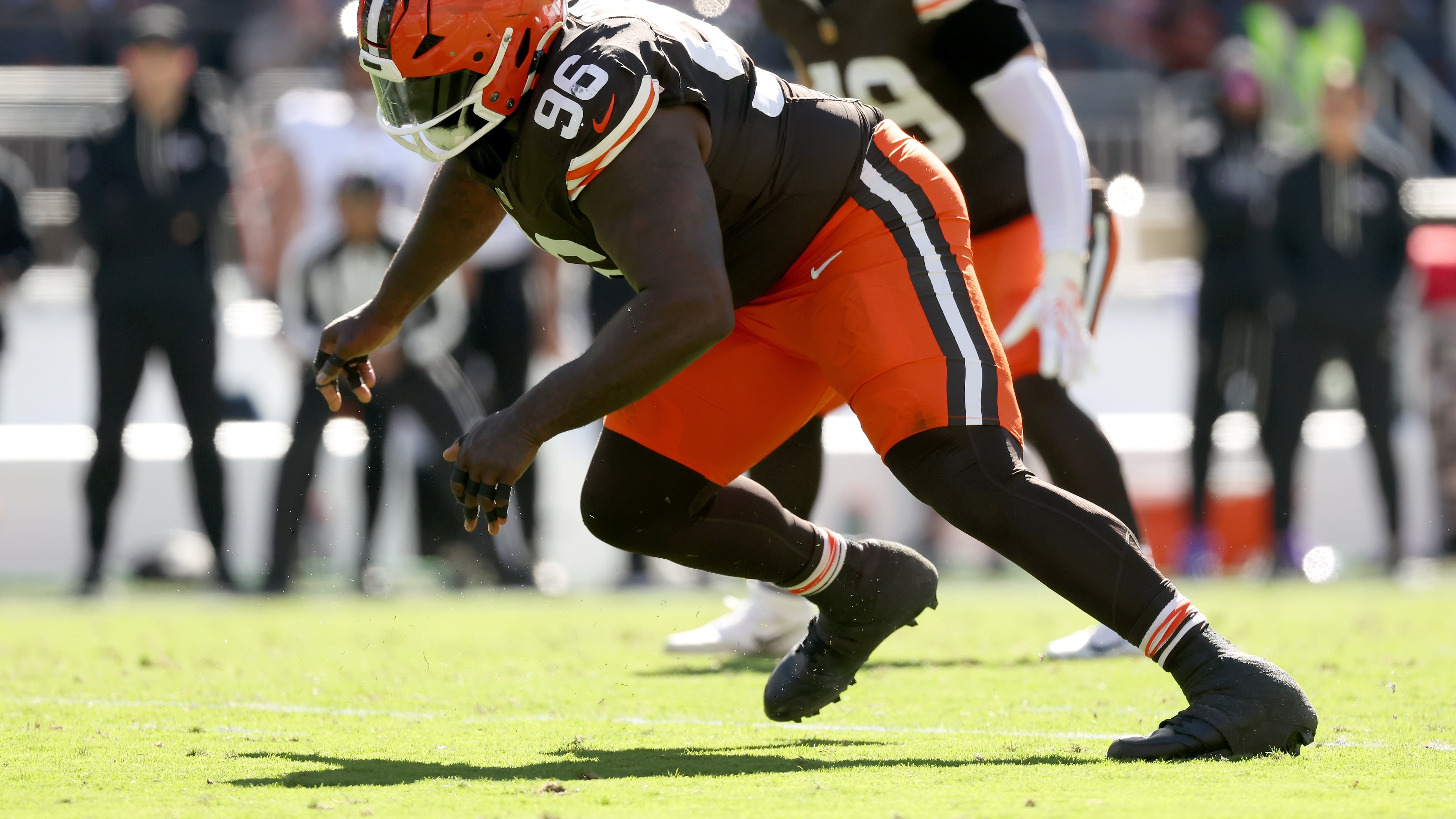 Cleveland Collins Browns DT Maliek Collins lands 2-year extension worth $30 million ...