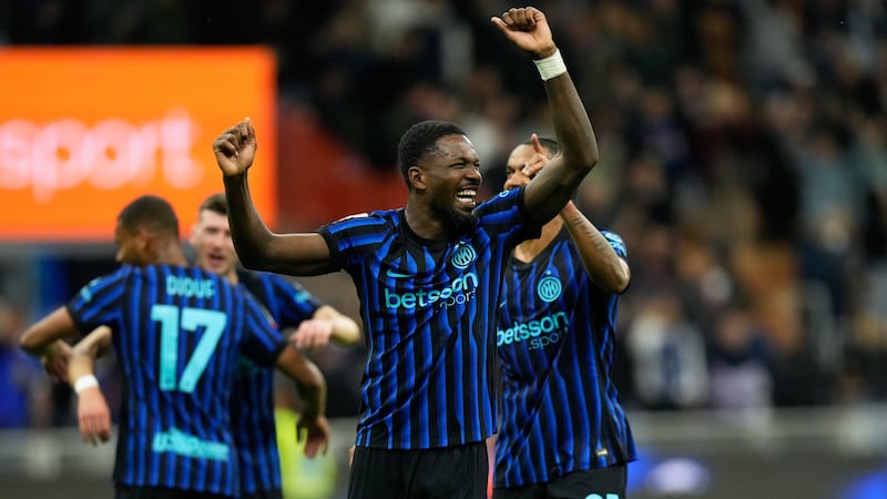 Inter comes back from two goals down to beat Como, reach Italian Cup final