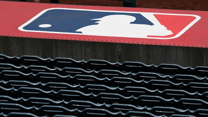 Glavine fears MLB labor fight could mirror 1994 strike