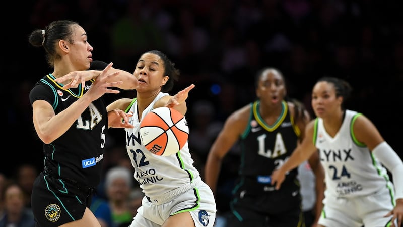 Sparks beat WNBA-leading Lynx to end Minnesota’s 10-game winning streak