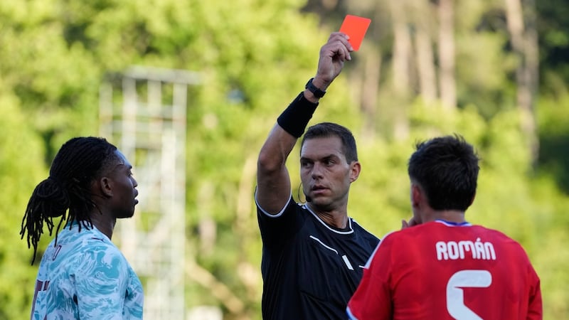 Portugal's Leão sent off for punching in World Cup warmup win over Chile