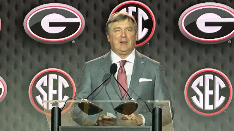 Georgia to debut new all-white alternate uniform when they play Western Kentucky on September 12