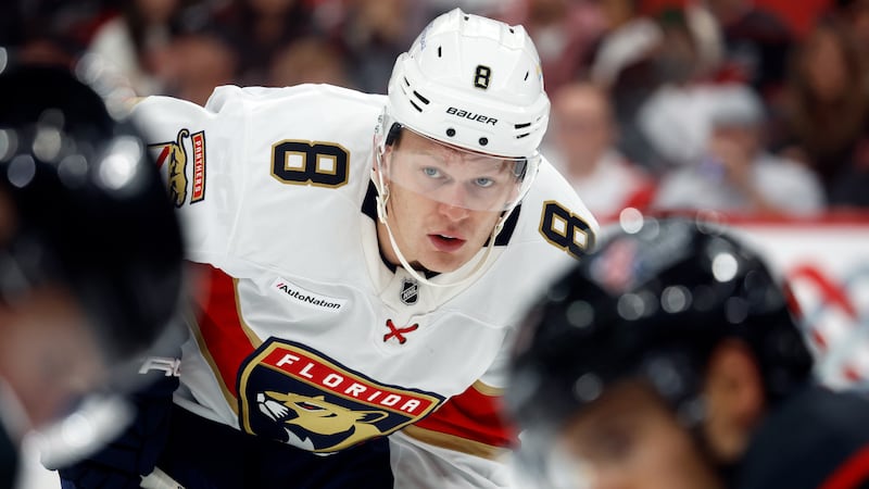 ‘Putting no expectations on it’: Tkachuk readies for return to Ottawa