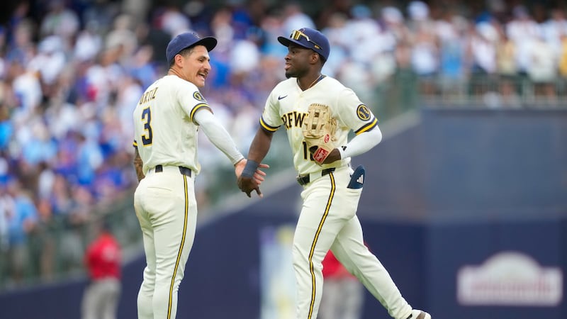 Brewers rookie Lara already has a reputation for making spectacular catches at the wall