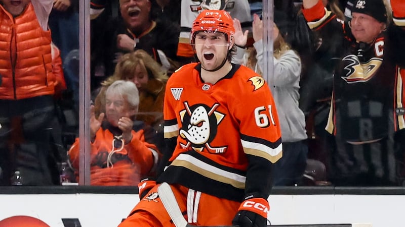 Ducks, Oilers tied after second period in Game 4 of first-round playoff series